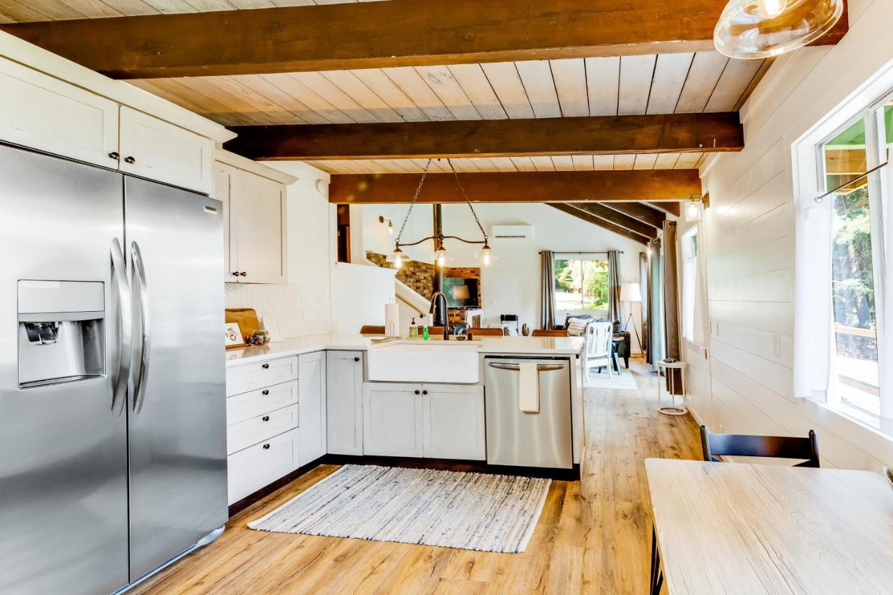 Tall Cedars Cabin By The Water Eastsound Buitenkant foto