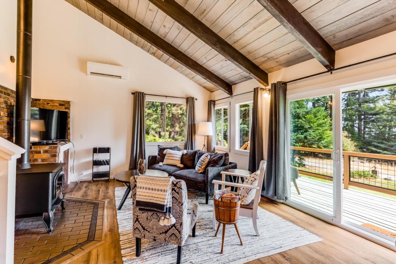 Tall Cedars Cabin By The Water Eastsound Buitenkant foto