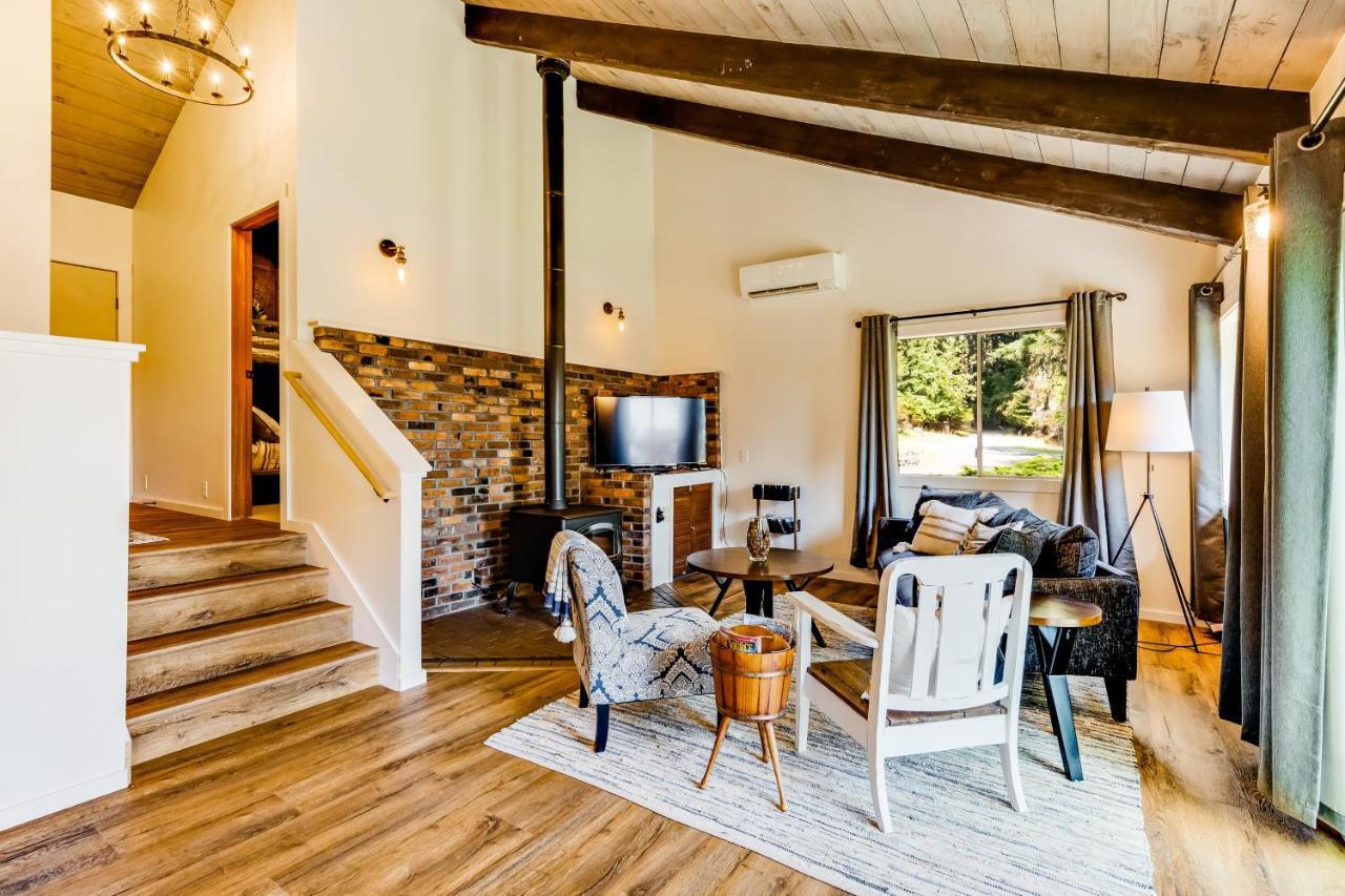 Tall Cedars Cabin By The Water Eastsound Buitenkant foto